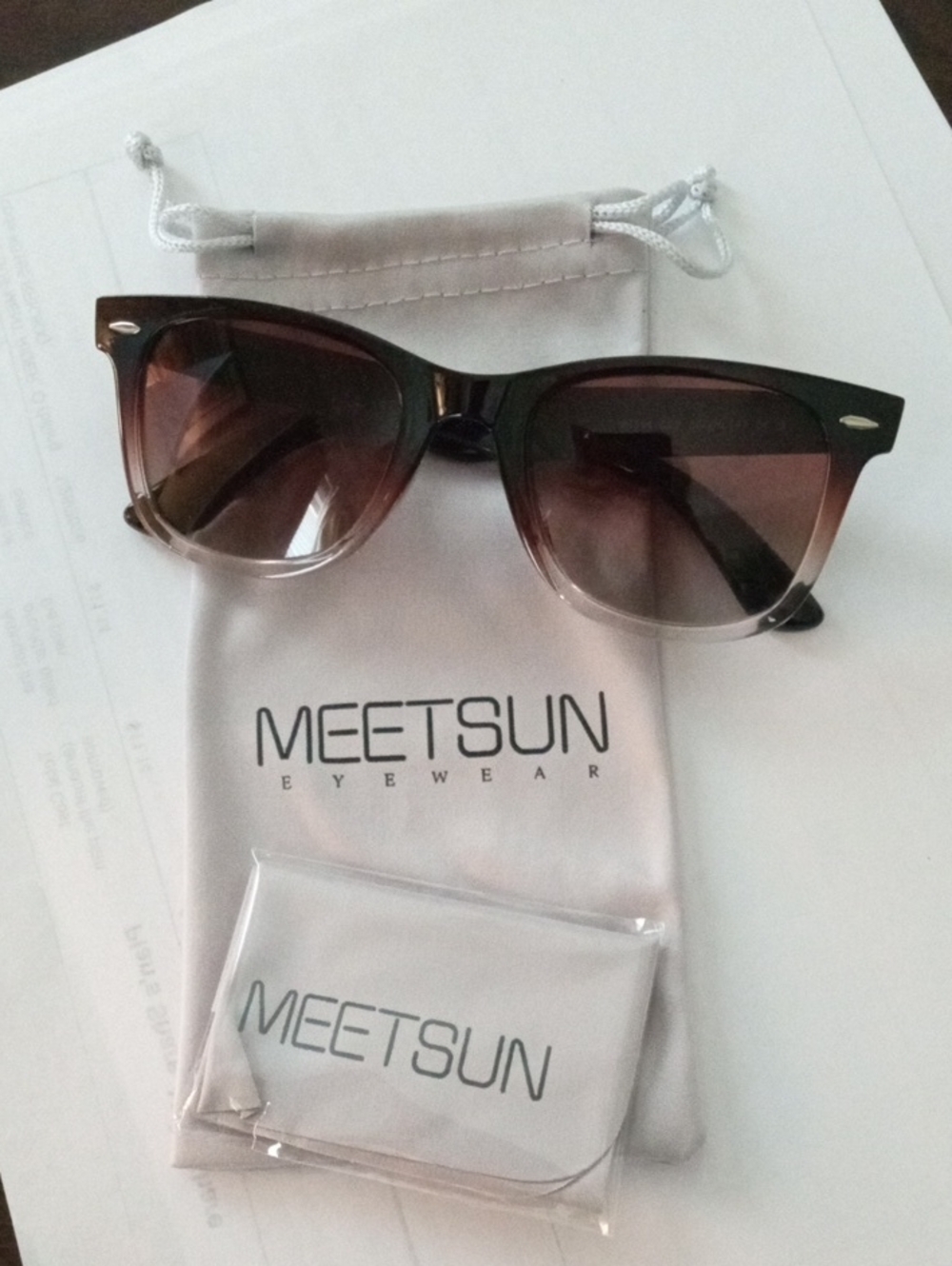 MeetSun Women's Gradient Brown Sunglasses with Cloth Case/Bag         91554 C22